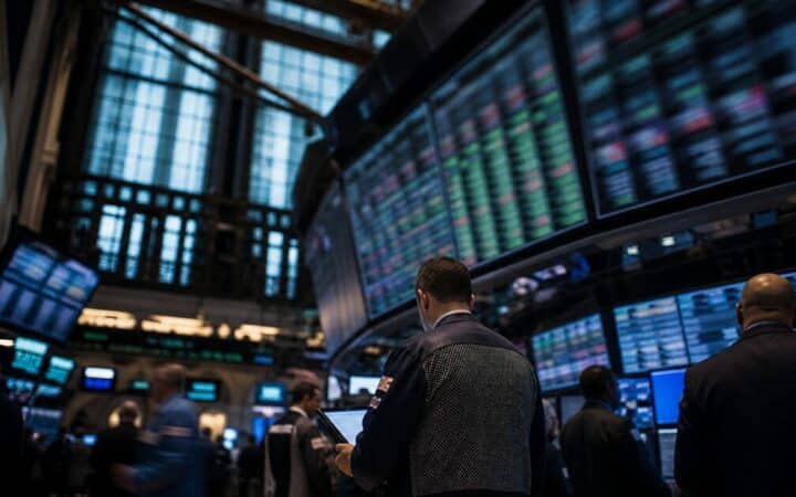 صندوق HYPE من Bitwise يجذب 25.5 مليون دولار في 48 ساعة وHyperliquid تستحوذ على 44% من رسوم البلوكتشين