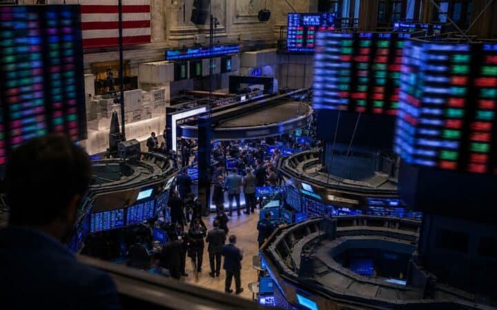 تحطيم رمز HYPE حاجز 65 دولارًا بفضل تدفقات صناديق ETF القياسية وارتفاع العقود الآجلة