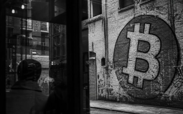 بيع بيتكوين من قبل سيكوانز وتوجيه الجهود نحو أشباه الموصلات لإنترنت الأشياء بعد عام مضطرب