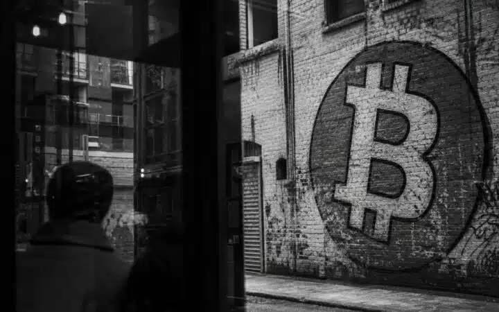 بيع بيتكوين من قبل سيكوانز وتوجيه الجهود نحو أشباه الموصلات لإنترنت الأشياء بعد عام مضطرب