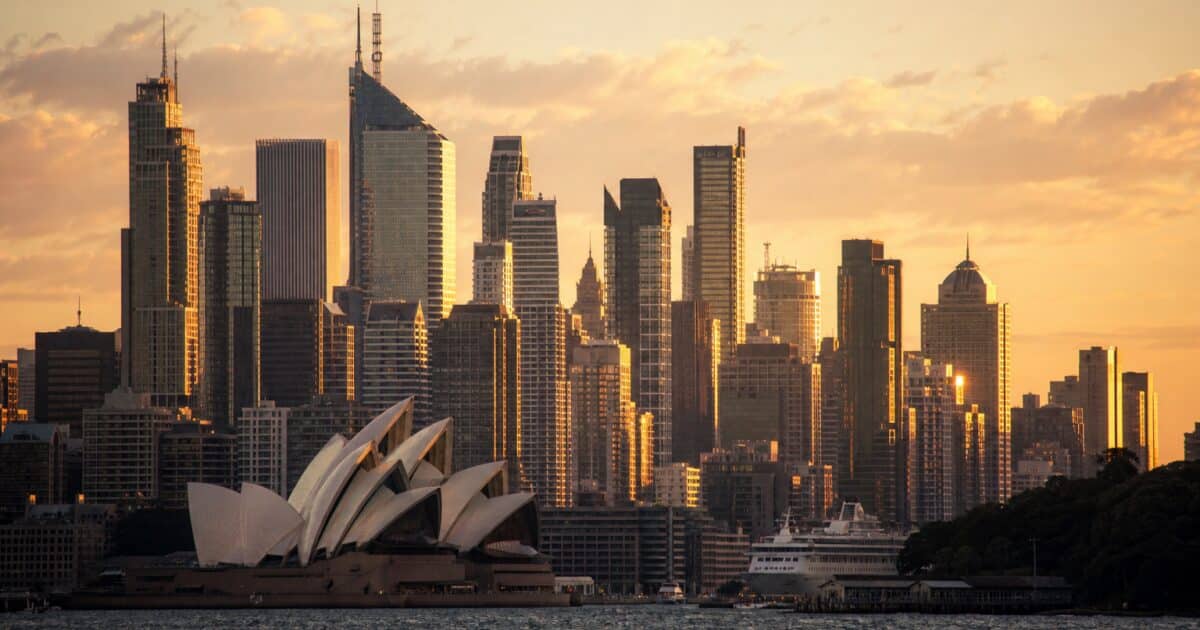 Australia's Crypto Licensing Deadline Pushed to September 30 for Hundreds of Firms