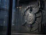 البيتكوين يواجه خطر الضغط القصير مع تراكم مراكز بيع بقيمة 2.6 مليار دولار عند مستوى 60,000 دولار