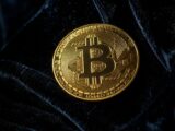 بيتكوين، دوجكوين، XRP، وشيبا إينو تتوقف عند مقاومة رئيسية بسبب ضعف الحجم