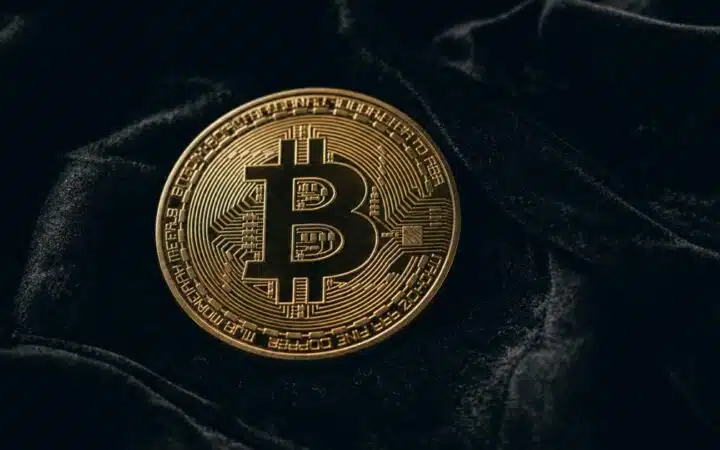 هبوط بيتكوين إلى ما دون ,000 يمحو مكاسب عامين للمستثمرين