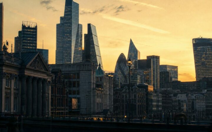 إنسو تفتح أكثر من 500 أصل مرمز للمستثمرين الأوروبيين في الأسهم