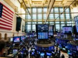 سحب 2.1 مليار دولار من صناديق بيتكوين المتداولة منذ يونيو يثير القلق