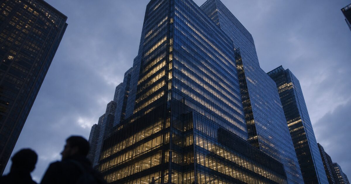 نقل شركة Forward Industries مبلغ 31.9 مليون دولار من سولانا إلى Coinbase Prime وسط خسائر كبيرة