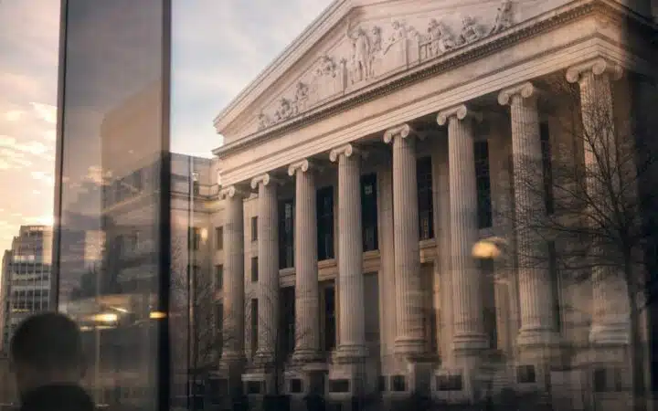 الهيئة الأمريكية للأوراق المالية وهيئة تداول السلع تسعيان لتوحيد قواعد الهامش مع توسع مشتقات العملات الرقمية
