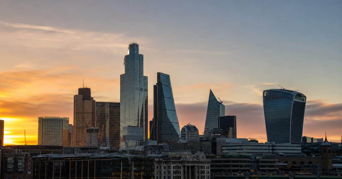 هيئة السلوك المالي البريطانية تقترح تحديد استثمار صناديق الاستثمار في العملات الرقمية بنسبة 10%
