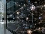 إيف تقطع ستة أسواق بلوكتشين، وتوقف أصول بقيمة 98 مليون دولار