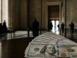 الاقتصاديون في AMRO يحذرون من أن حلقة العملات المستقرة المدعومة بالذكاء الاصطناعي قد تقيد 13 دولة بالاعتماد