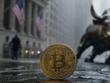 ارتفاع بيتكوين فوق ,000 وXRP يقفز 5% في تداولات العطلة الهادئة