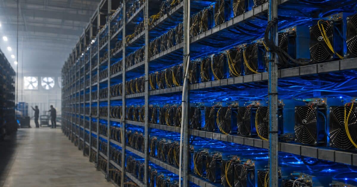 ارتفاع بيتكوين إلى ,450 مع اقتراب Bitmine من 5% من إمدادات إيثريوم