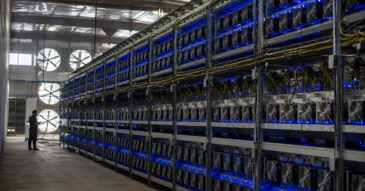 بيتكوين ترتفع بنسبة تقارب 10% في يوليو ولكن شبح سوق 2022 الهابطة يطارد المتداولين