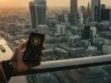 بيتكوين تستقر قرب ,800 وسط صراع بين الثيران والدببة