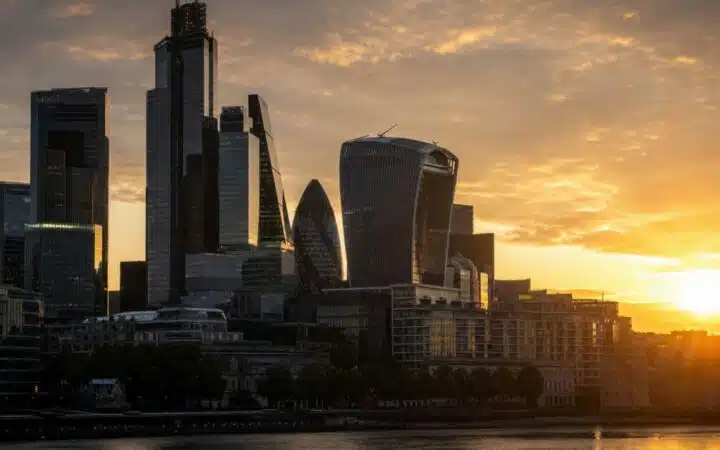 إغلاق منصة bitmex مع ارتفاع تكاليف الامتثال يدفع نحو اندماج أربع منصات رئيسية