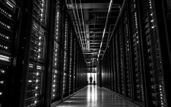 حاملو محافظ Chainlink يتجاوزون 900,000 و LINK تستهدف مستوى 