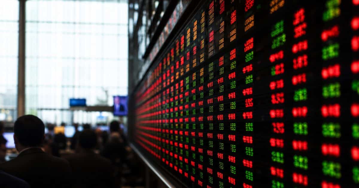 وزارة المالية التشيكية تمهل مزودي الإنترنت 15 يوماً لقطع اتصال 800,000 مستخدم لـ Polymarket