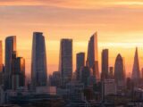 إريك بيسنت يدعم قرار بنك اليابان بتثبيت سعر الفائدة وسط تقلب الأسواق العالمية