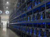 صناديق إيثريوم وبيتكوين المتداولة في البورصة تتراجع يوم الجمعة رغم تدفقات يوليو القوية