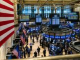 توكن HYPE يتحدى اتجاهات السوق وسط تدفقات خارجية من صناديق بيتكوين المتداولة