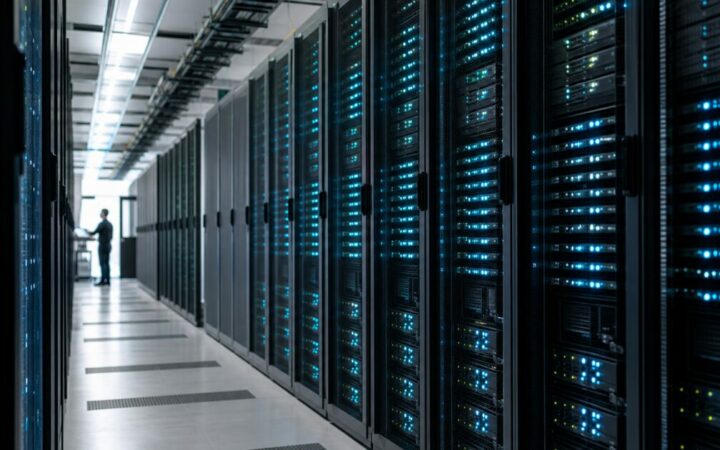 مورغان ستانلي تطلق صناديق إيثريوم وسولانا في بورصة نيويورك برسوم 0.14% ومكافآت رهان كاملة