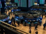 أسهم سبيس إكس تهبط دون سعر الاكتتاب العام وسط مخاوف المستثمرين