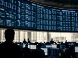 فيتنام تفرض غرامات تصل إلى ,900 على مستخدمي Binance وOKX بسبب التداول الخارجي