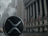 انخفاض XRP بنسبة 49% في 2026 لكن نمط الوتد الهابط وسجل الربع الثالث لمدة 7 سنوات يثيران الحديث عن الانتعاش
