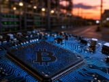 البيتكوين الأمريكي يسجل 932 BTC تاريخياً، ويثير جدلاً حول التكلفة مع ادعاءات إريك ترامب
