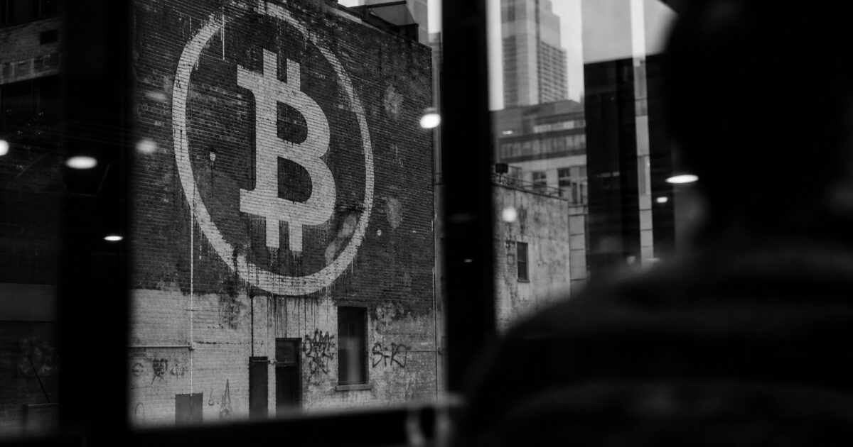 بيتكوين.كوم يدمج العملة المستقرة USDU، أول رمز دفع أجنبي مسجل في الإمارات