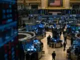 انخفاض بيتكوين إلى ما دون 63 ألف دولار مع انتهاء تدفقات صناديق الاستثمار المتداولة