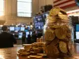 متداول بيتكوين يحقق ربحًا قدره 11.6 مليون دولار بعد تصفية 225 مليون دولار في مراكز بيع خلال دقائق