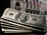 انخفاض الدولار الكندي إلى 1.3560 مع استمرار عدم اليقين حول الصفقة الجمركية الأمريكية