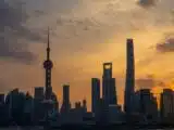 شراء الصين المستمر للذهب يرفع الأسعار إلى ما فوق ,400 مع تراجع الوظائف في الولايات المتحدة