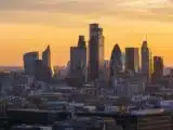 خفضت هيئة السلوك المالي متطلبات الإبلاغ عن المعاملات من 65 إلى 52، مما يوفر 400 شركة 108 مليون جنيه إسترليني
