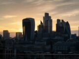 دراسة FCA تكشف أن 80% من المستثمرين الشباب في المملكة المتحدة يثقون بأدوات الذكاء الاصطناعي أكثر من وسائل