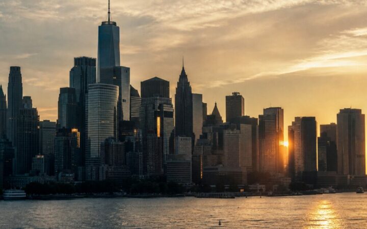 العنوان: هايبيرليكويد يتجاوز  لكن المتوسط المتحرك لـ50 يوماً عند  يعيق التعافي الكامل