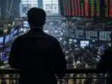 توقف تدفق صناديق Hyperliquid ETF بينما المنافسون المنظمون يستهدفون سوق تداول DeFi بقيمة 2-3 مليار دولار