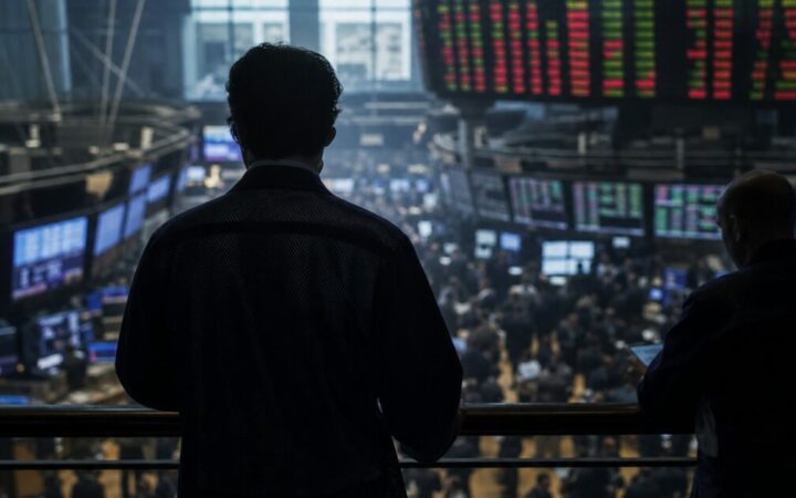 توقف تدفق صناديق Hyperliquid ETF بينما المنافسون المنظمون يستهدفون سوق تداول DeFi بقيمة 2-3 مليار دولار