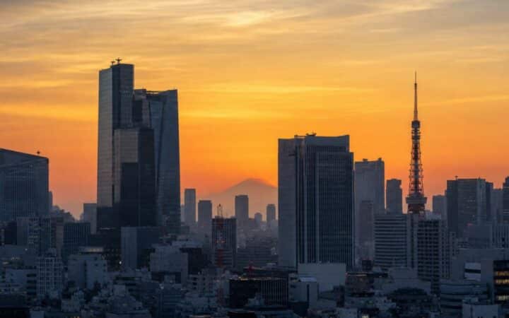 تدخل اليابان لدعم الين وتأثيره على تداول العملات الرقمية
