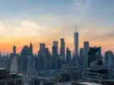 رسوم التداول الدائم تستنزف أرباح متداولي العملات الرقمية بهدوء