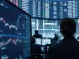 روبينهود تنضم إلى سجل العملات الرقمية في المملكة المتحدة وسط منافسة مع ريفولت