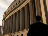 اقتراح هيئة الأوراق المالية الأمريكية بشأن العملات الرقمية يطلب آراء القطاع حول قواعد الشفافية الجديدة