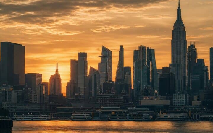 سوق الأصول الحقيقية المرمزة على بلوكتشين ستيلر يصل إلى 4 مليارات دولار بينما XLM ينخفض بنسبة 11%