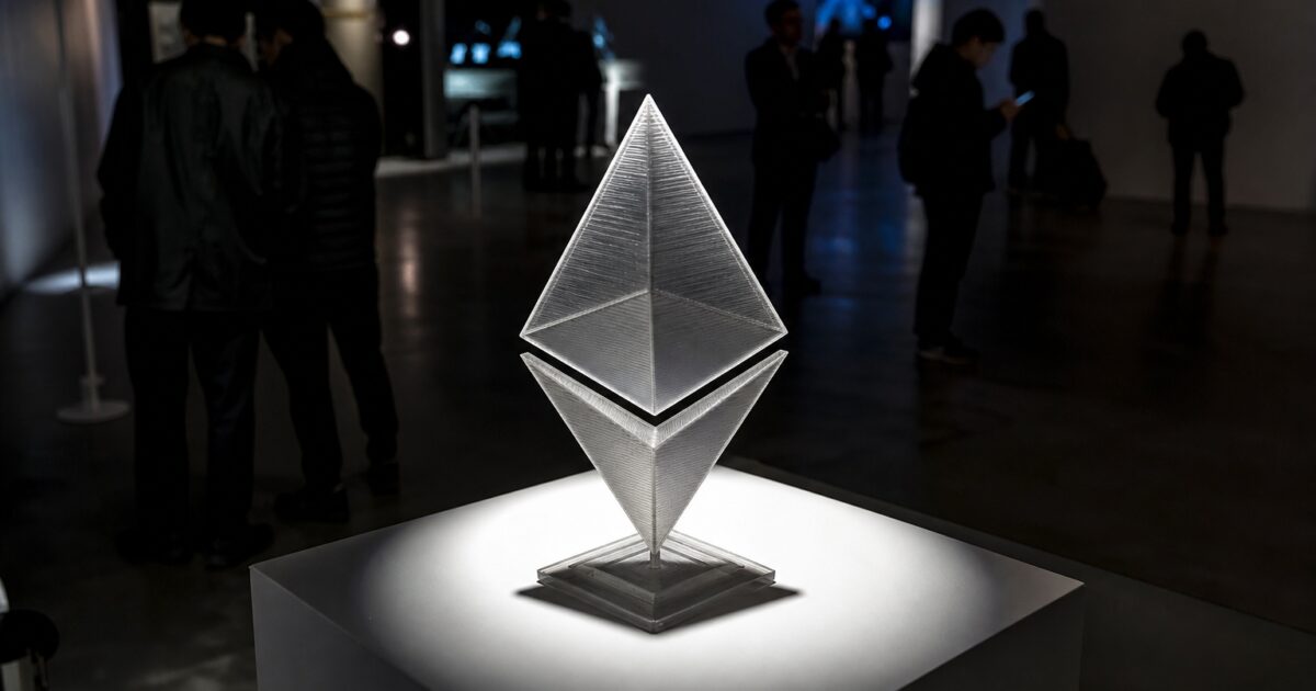 إيثريوم يواجه صعوبة عند ,550 مع اقتراب تصفية عقود آجلة بقيمة 5 مليون
