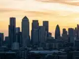 مشروع قانون ساندرز وكاسار لحظر الذكاء الاصطناعي الفائق يقترح عقوبات بالسجن لمدة 20 عامًا