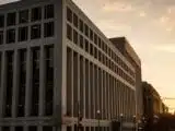 رئيس لجنة تداول السلع الآجلة يواجه ضغوطًا مع تأخر إدارة ترامب في تعيين أربعة مقاعد شاغرة