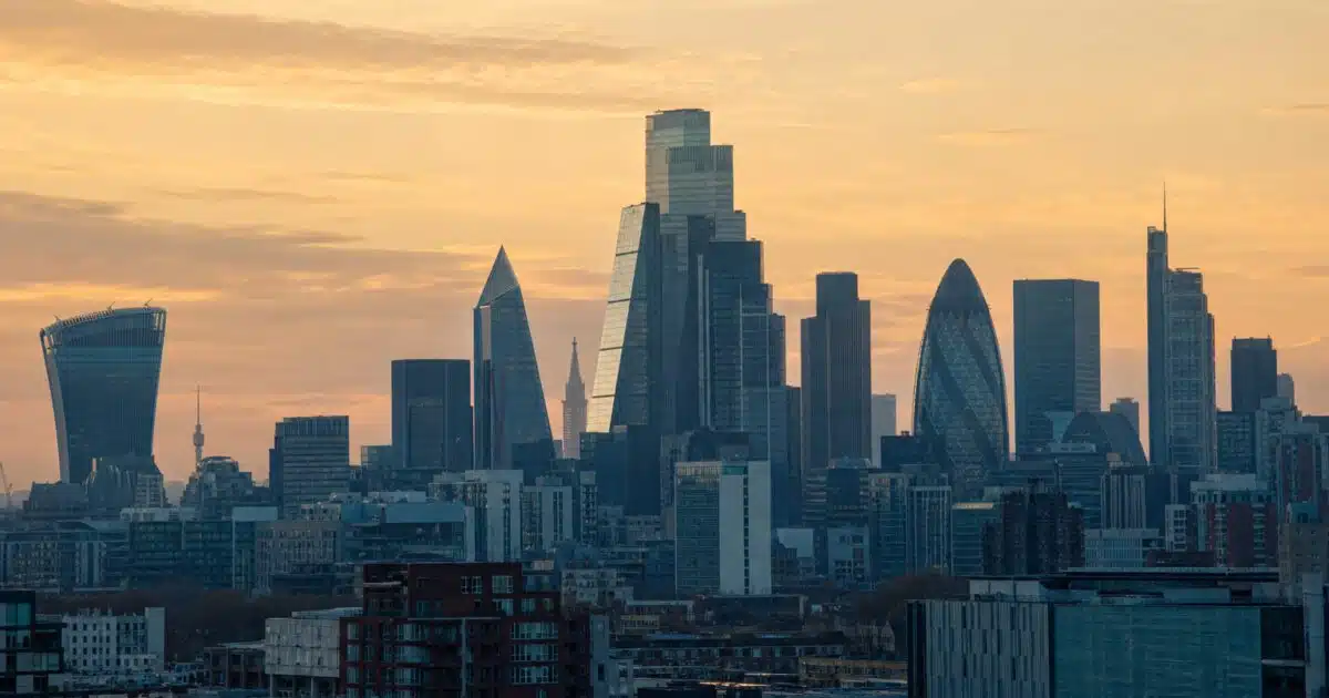 تحالف أمريكي-بريطاني يطلق عملية ضد أكثر من 4500 شبكة احتيال بالعملات الرقمية