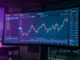 نسبة MVRV لعملة XRP تصل إلى 0.92 وسط ترقب لمخزونات البورصات البالغة 15.7 مليار دولار